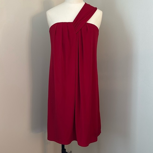 Sangria Dresses & Skirts - Sangria Red One Shoulder Shift Dress Red Dress Sz 6